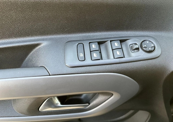 Toyota Proace City Verso cena 104900 przebieg: 76614, rok produkcji 2020 z Janowiec Wielkopolski małe 277